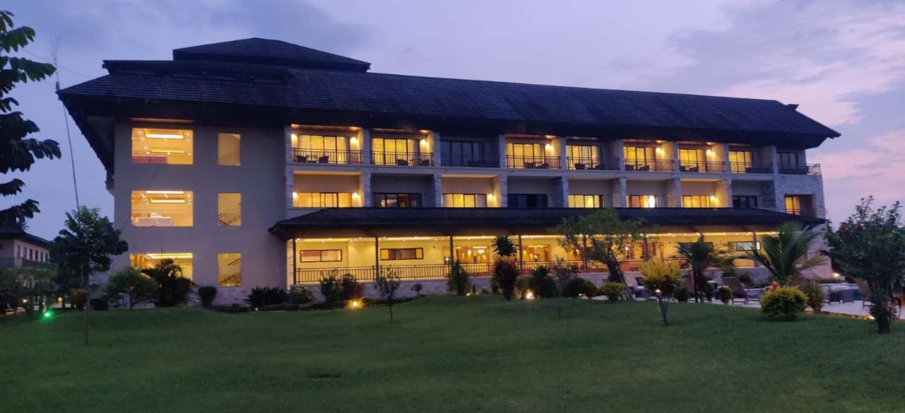 Soaltee Westend Resort Chitwan Ngoại thất bức ảnh