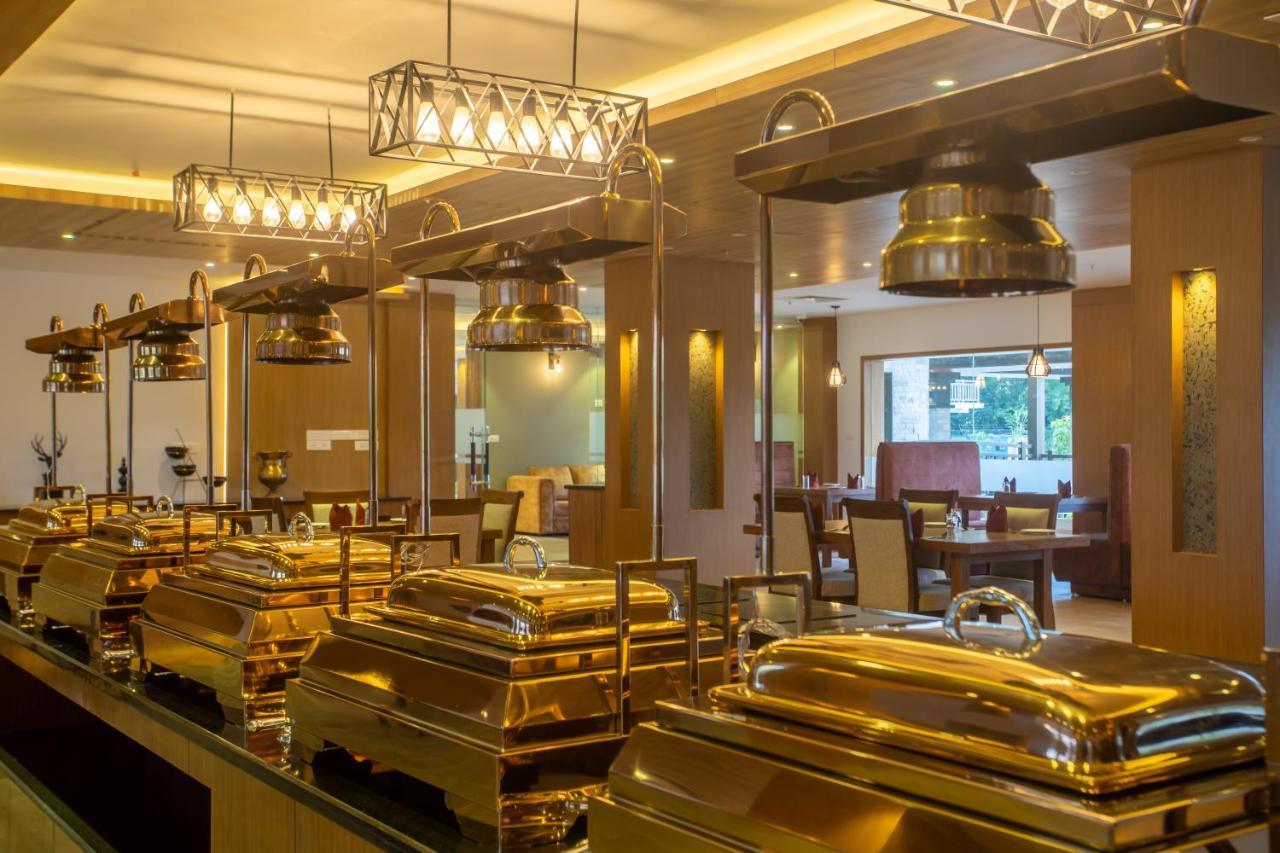 Soaltee Westend Resort Chitwan Ngoại thất bức ảnh