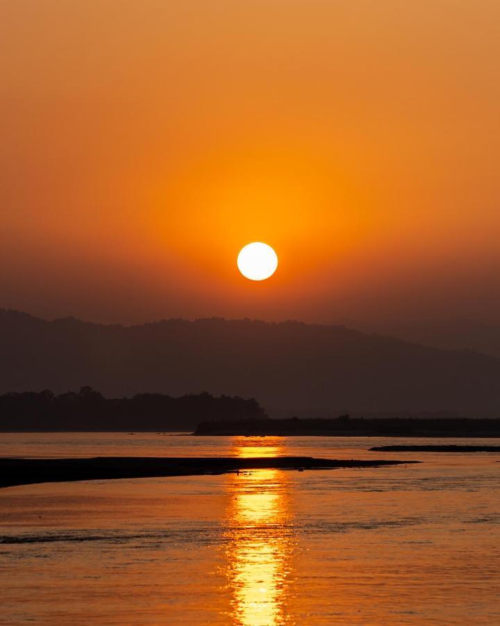 Soaltee Westend Resort Chitwan Ngoại thất bức ảnh